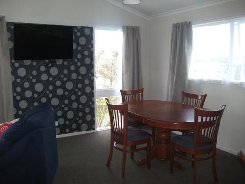Te Awa Motel 4*
